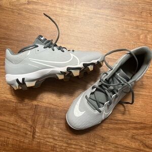 Softball cleats